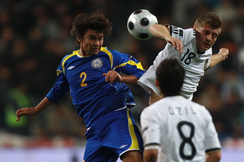 爱游戏官方入口-欧洲杯预选赛火爆进行，各队团队合作摘得胜利的简单介绍