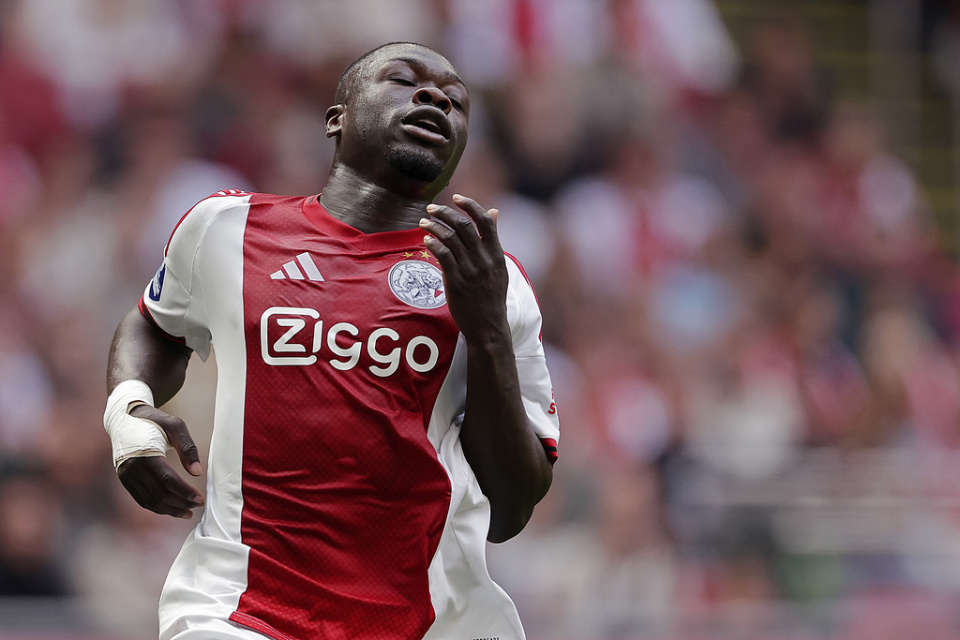 关于阿贾克斯新星崭露头角，荷甲球队风头无两的信息