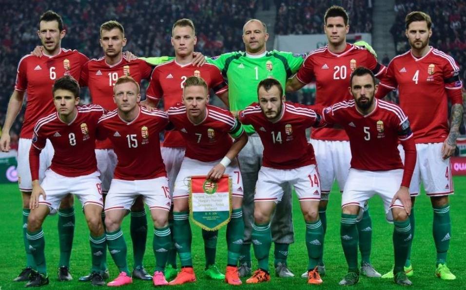 包含欧国联比赛前瞻：强队实力对比的词条