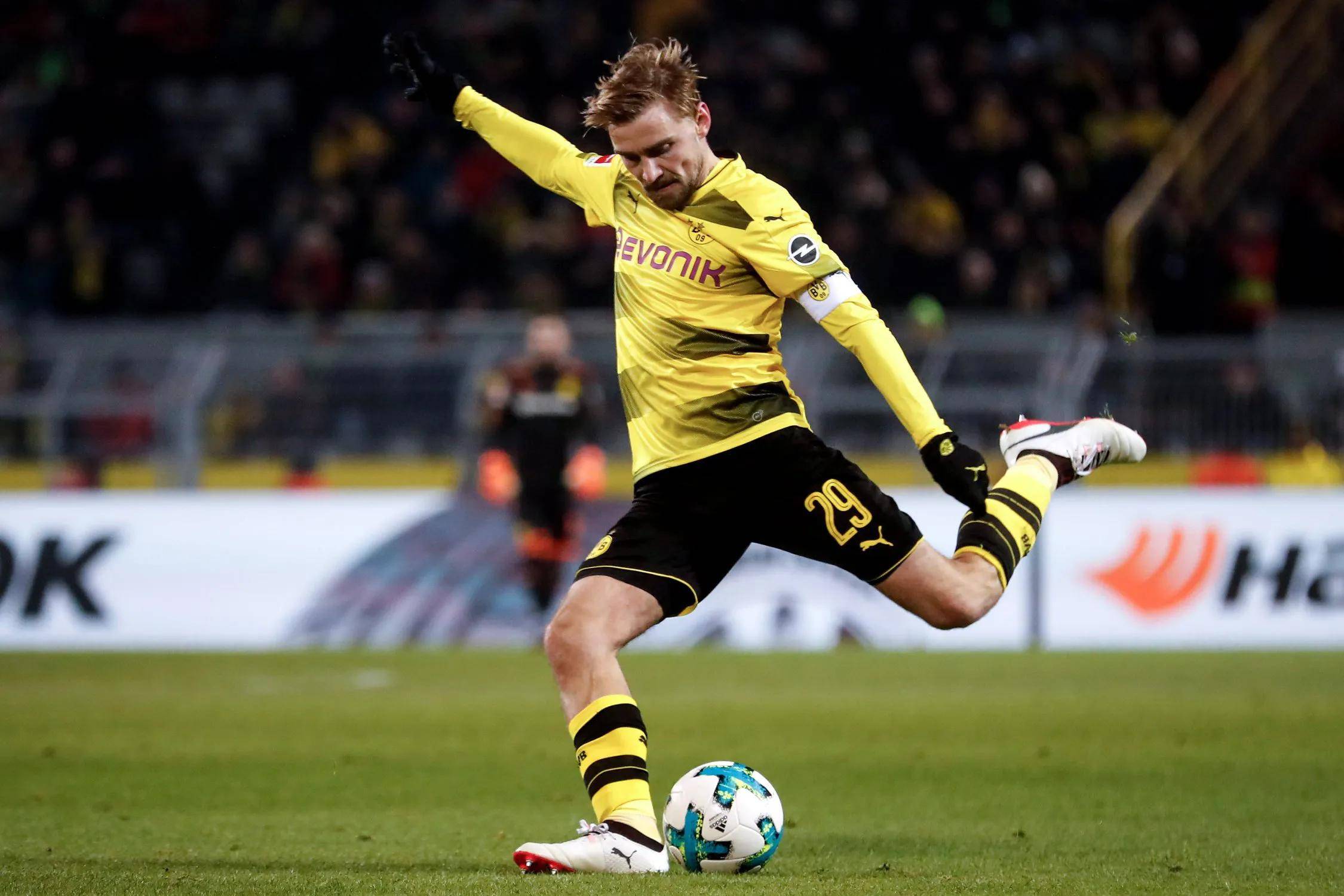 关于里斯本竞技联赛表现稳步提升，是否有机会冲击冠军？的信息