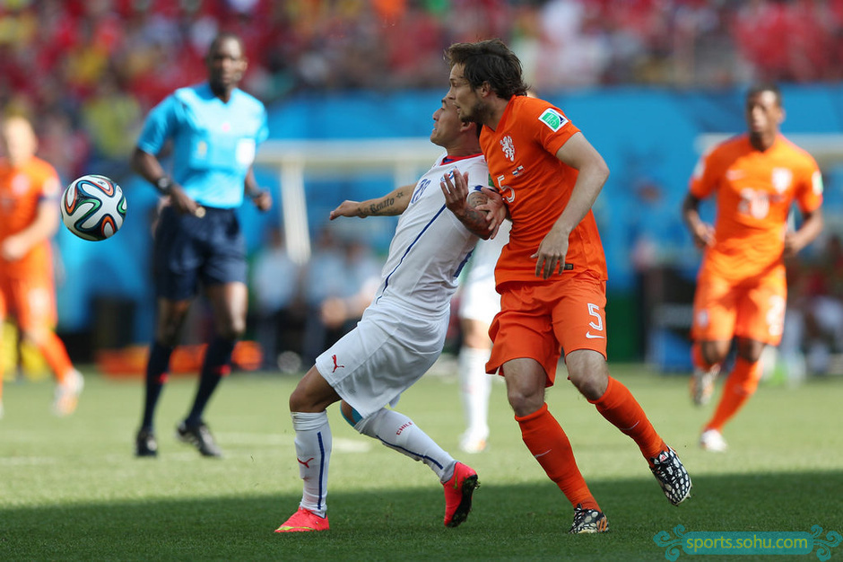 罗马横扫智利，罗本送出助攻