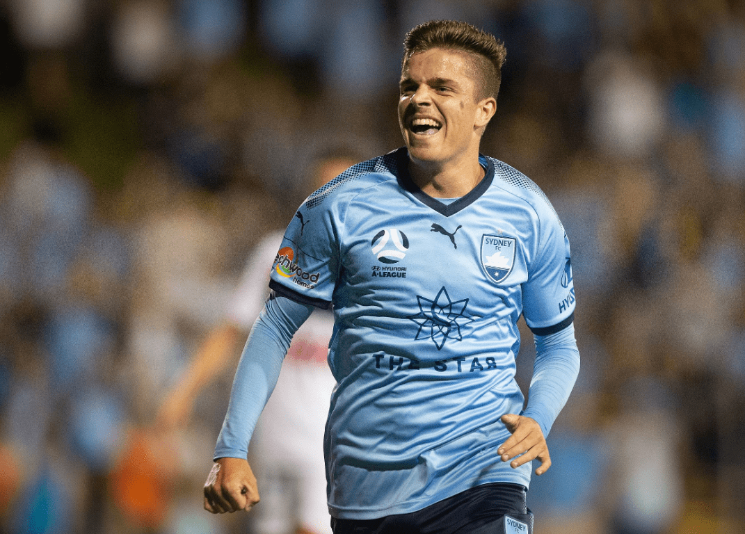 AYX体育赛事-南特客场惜败，未能取得胜利