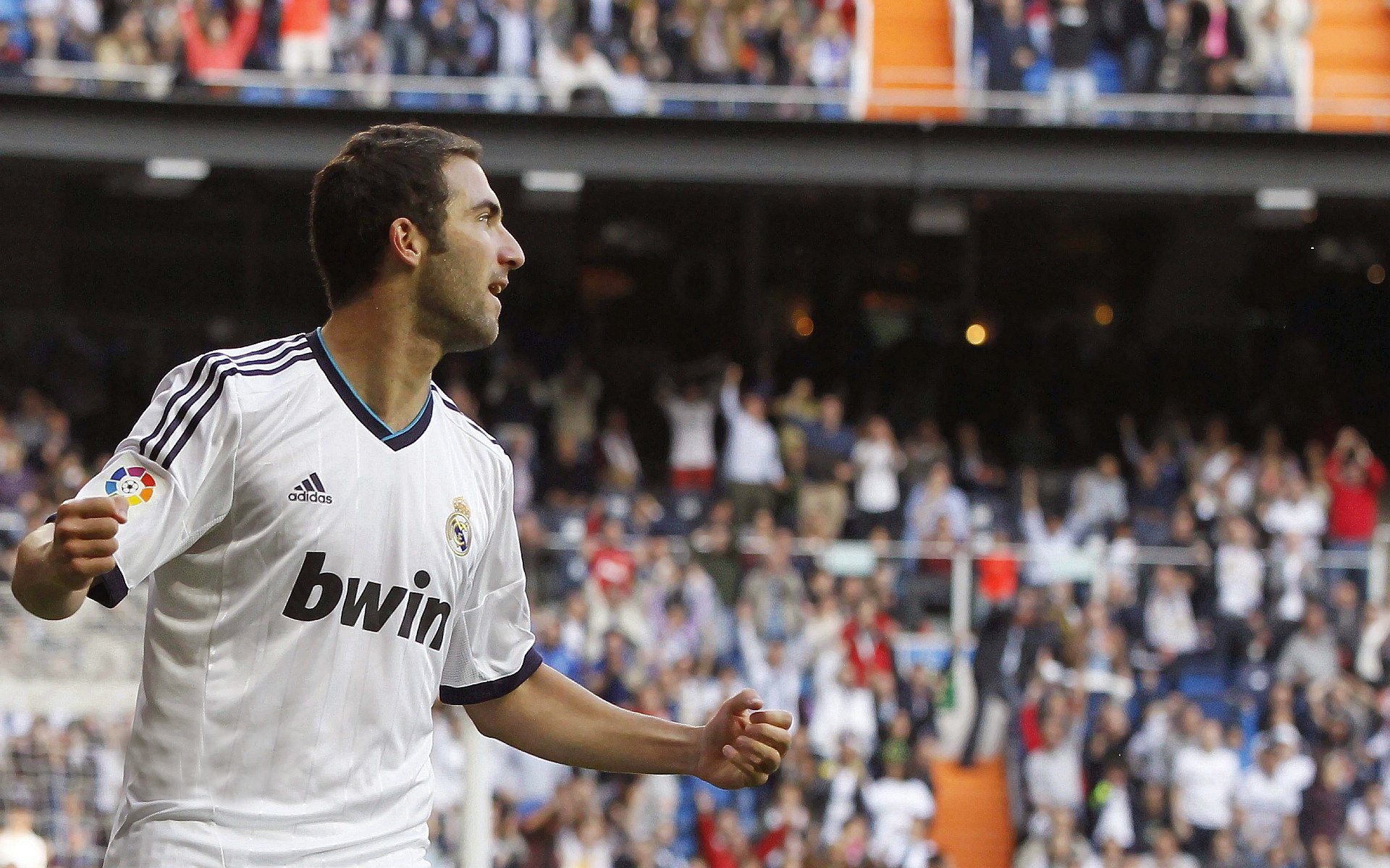 北欧风暴席卷波斯湾，马丁内利关键一击，瑞典横扫伊拉克