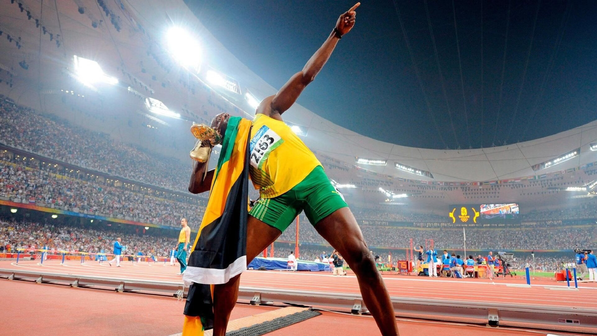 爱游戏官方-世界排名争夺战之夜，武切维奇如何主宰比赛走向