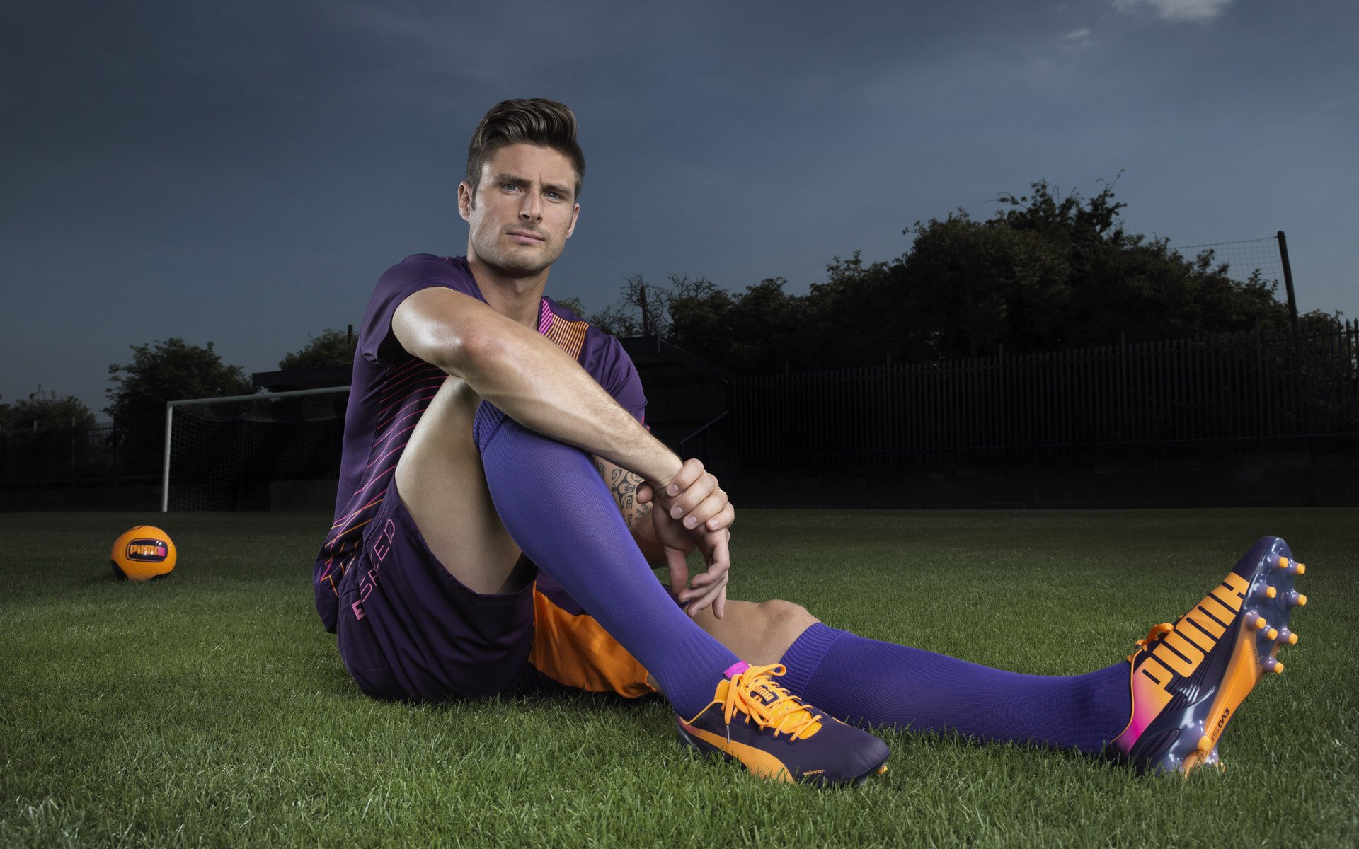 赛道与绿茵的交汇，若日尼奥的大场面先生启示录